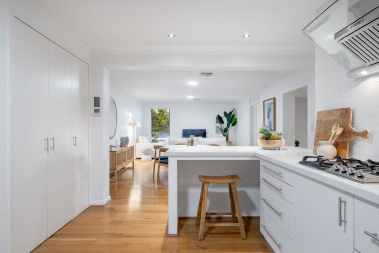 20 Prowse Street gallery