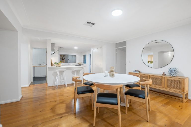 20 Prowse Street gallery