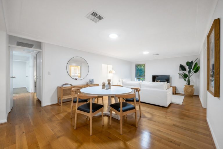 20 Prowse Street gallery