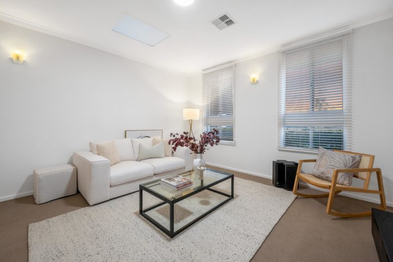 20 Prowse Street gallery