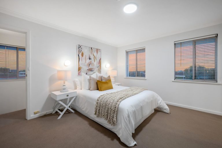 20 Prowse Street gallery