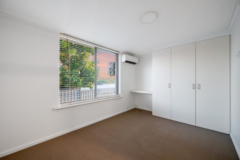 20 Prowse Street gallery