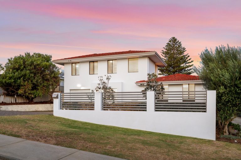 20 Prowse Street gallery