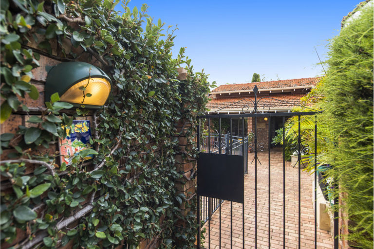 42 Valencia Avenue gallery