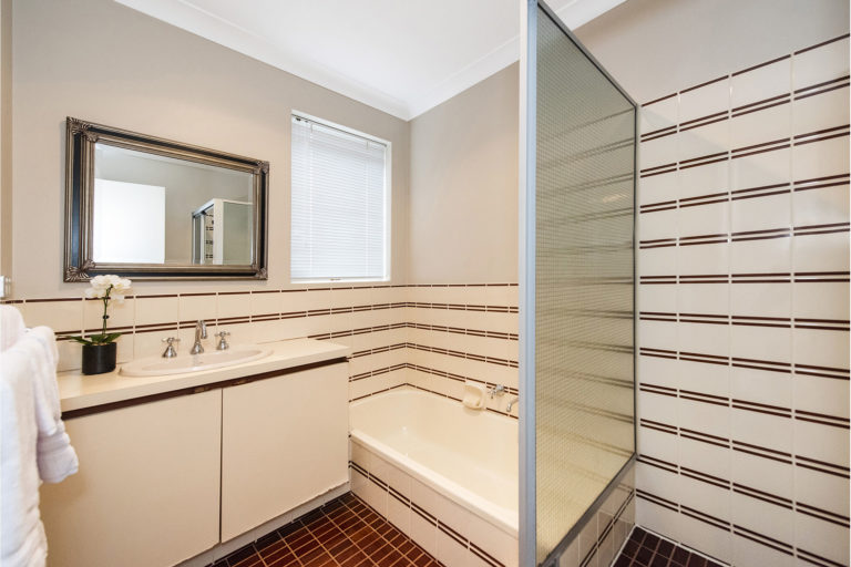 42 Valencia Avenue gallery