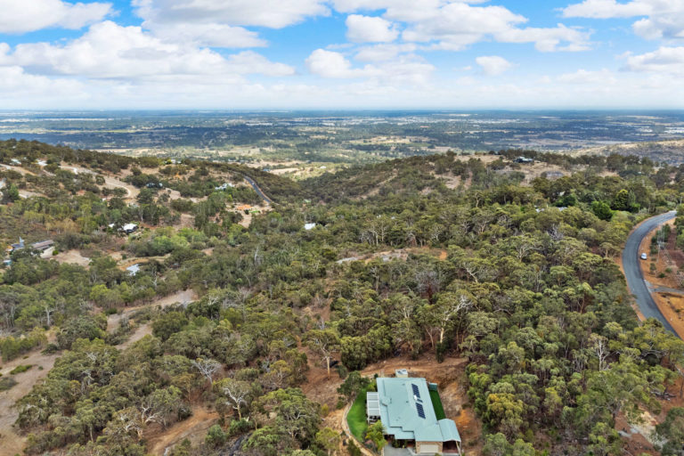 38 Tarbenian Way gallery