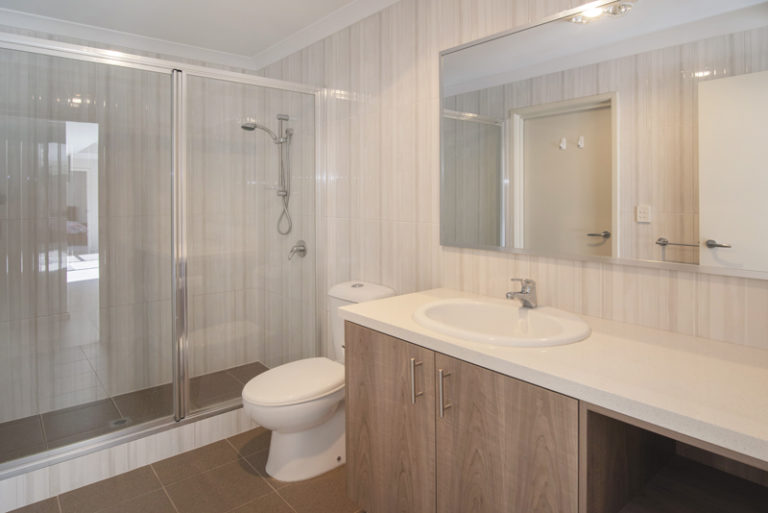 32/33 Spinnaker Boulevard gallery