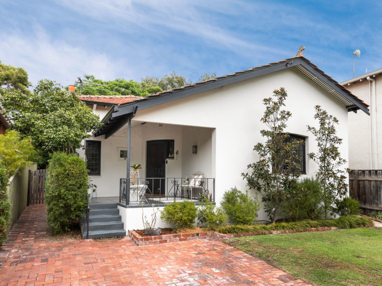 77 Meriwa Street gallery