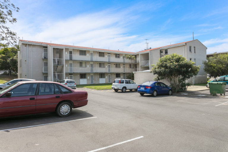 15/8 St Leonards Street gallery