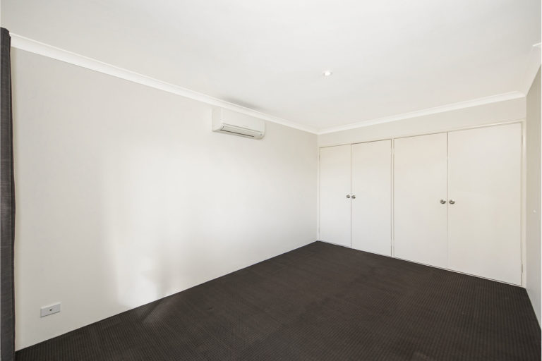 20/15 Jugan Street gallery