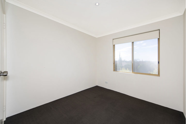 20/15 Jugan Street gallery