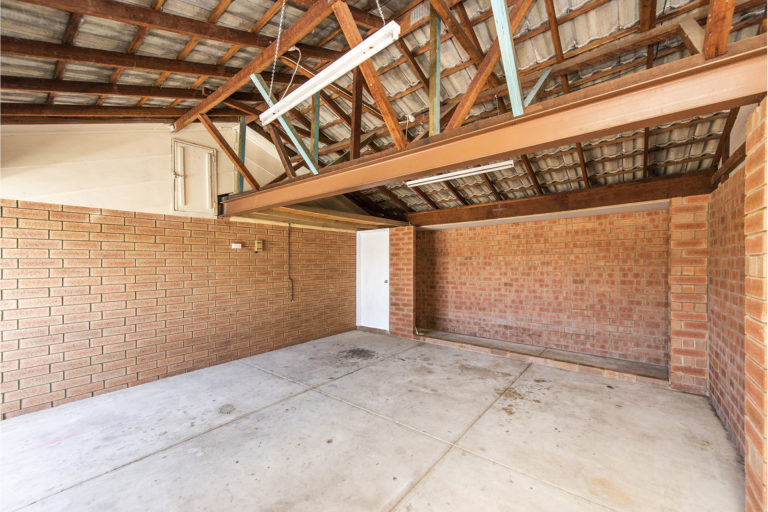 21 Kingfisher Avenue gallery