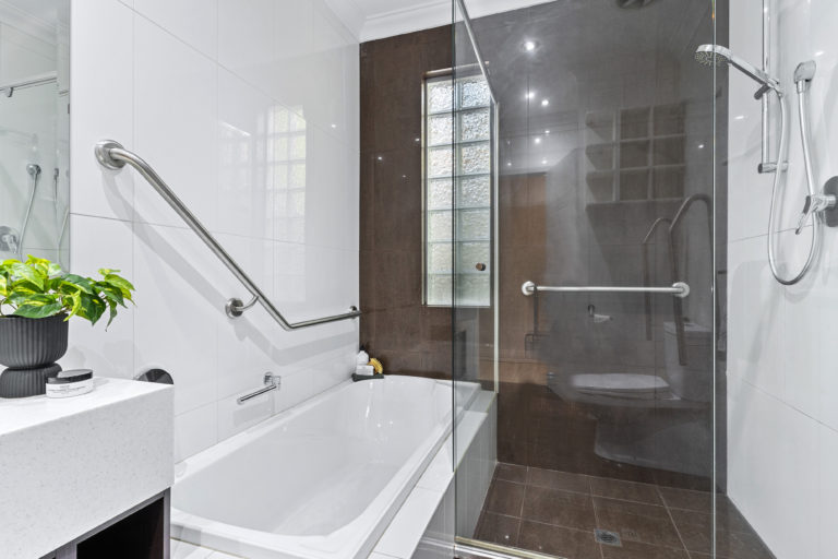 53 West Parade gallery