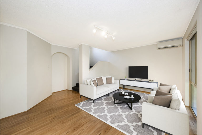 20/15 Jugan Street gallery