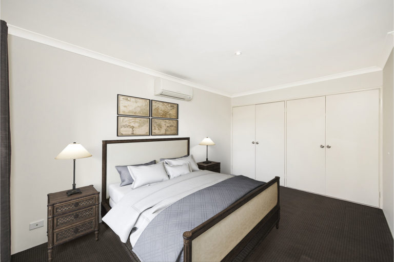 20/15 Jugan Street gallery