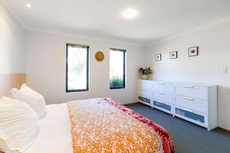 37 Halcyon Crescent gallery