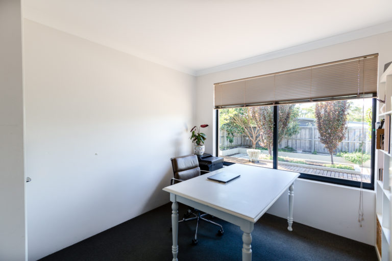 37 Halcyon Crescent gallery