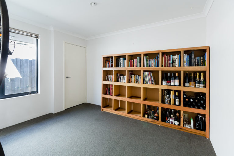 37 Halcyon Crescent gallery