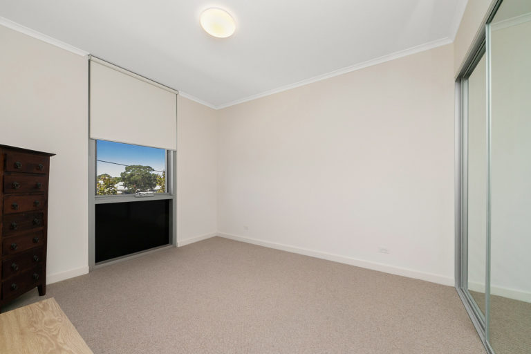 63/1 Silas Street gallery