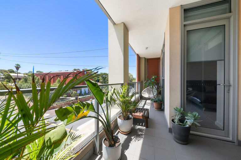 63/1 Silas Street gallery