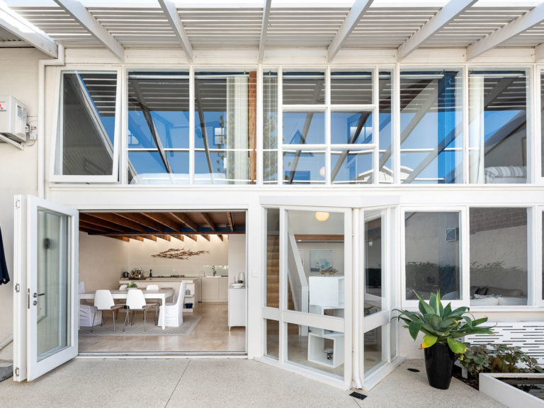 8/51 Rule Street gallery