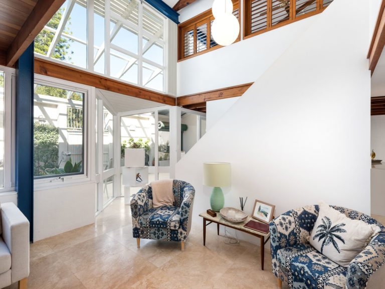 8/51 Rule Street gallery