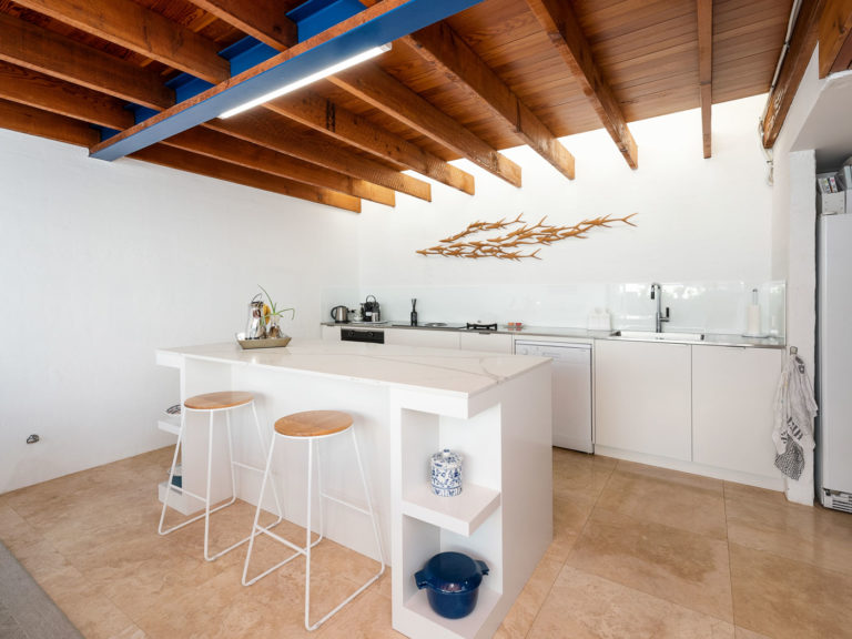 8/51 Rule Street gallery