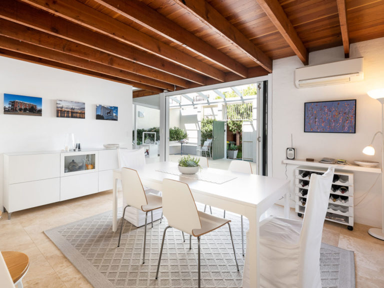 8/51 Rule Street gallery