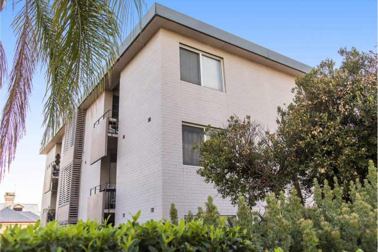 3/582 William Street gallery