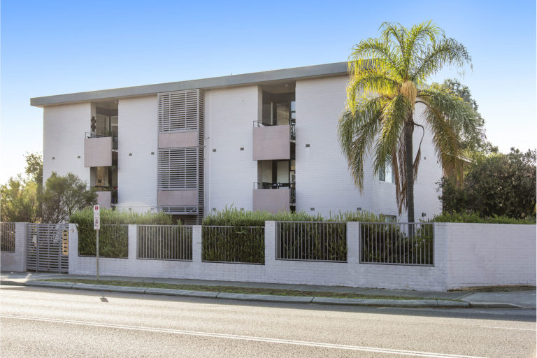 3/582 William Street gallery