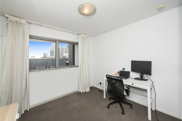 5/1 Coolgardie Street gallery