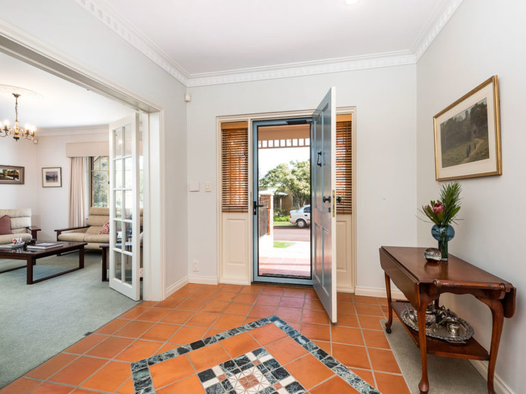 6 Anstey Street gallery