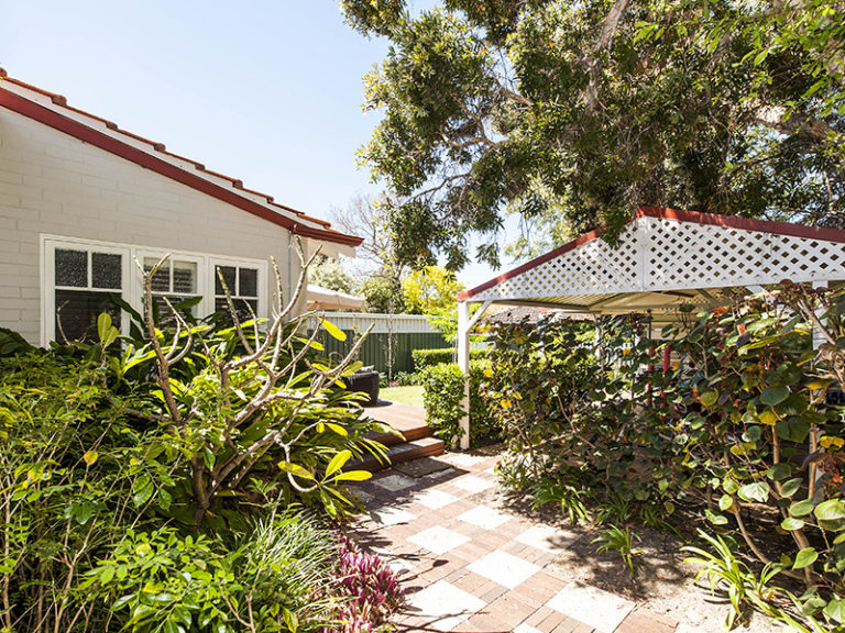 44 Williams Road gallery