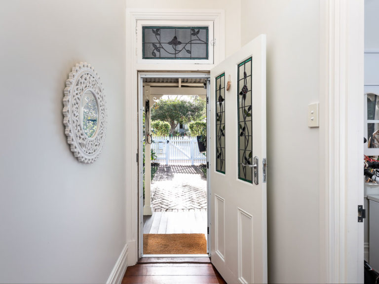 18 Winifred Street gallery