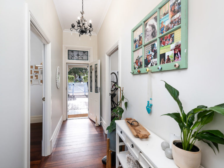 18 Winifred Street gallery