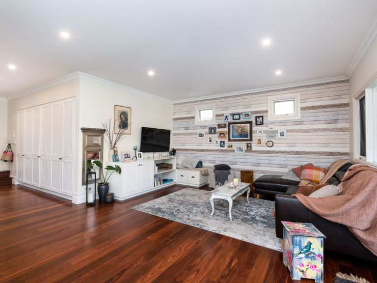 18 Winifred Street gallery