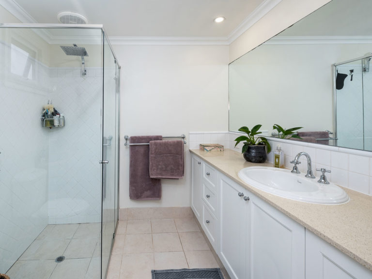 18 Winifred Street gallery