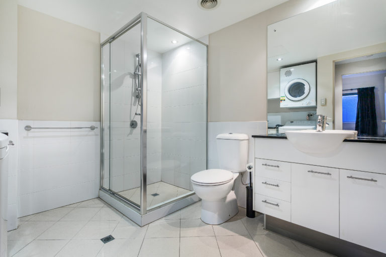 17/8 Hordern Street gallery