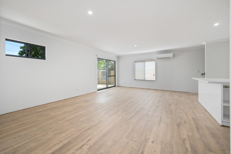 98A MOORLAND STREET gallery