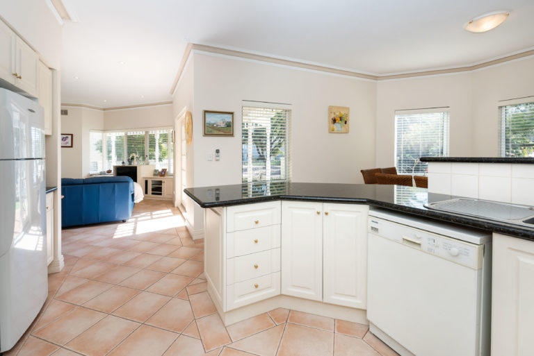 4 Biara Gardens gallery