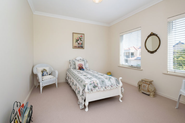 4 Biara Gardens gallery