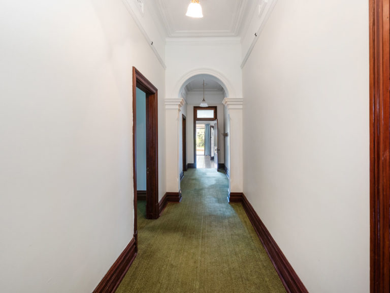 34 Hillway gallery