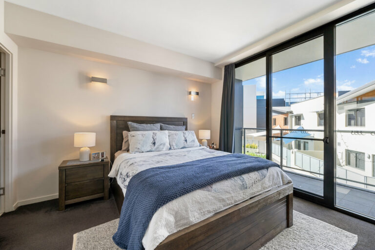 17/8 Hordern Street gallery