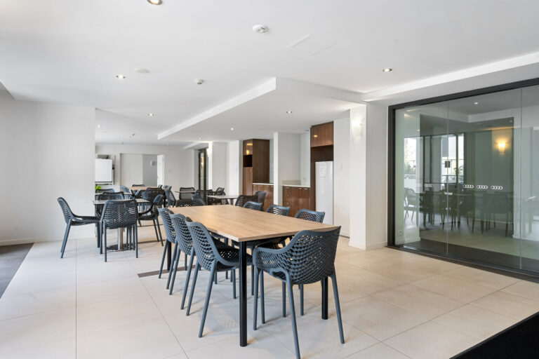 17/8 Hordern Street gallery