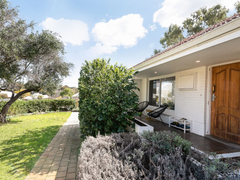 30 Lisle Street gallery