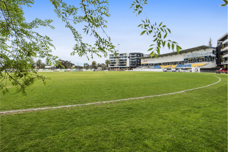 418 / 1 Kyle Way gallery