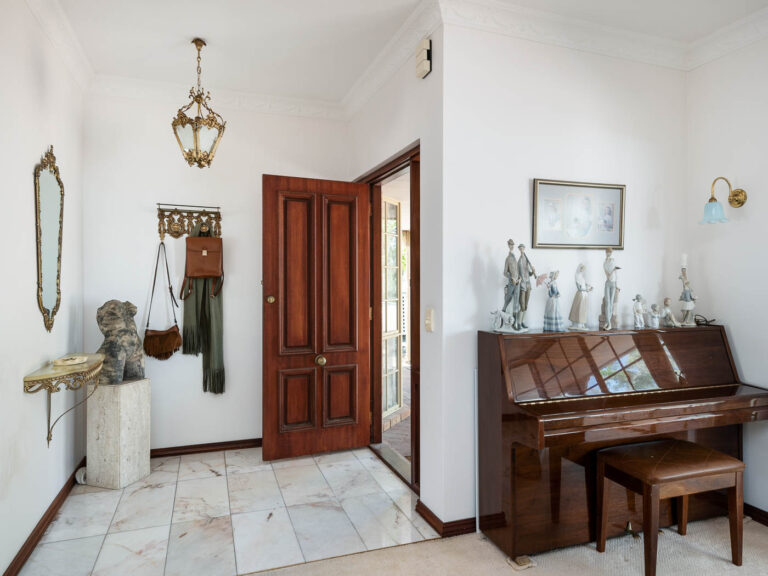 21 Cleland Street gallery