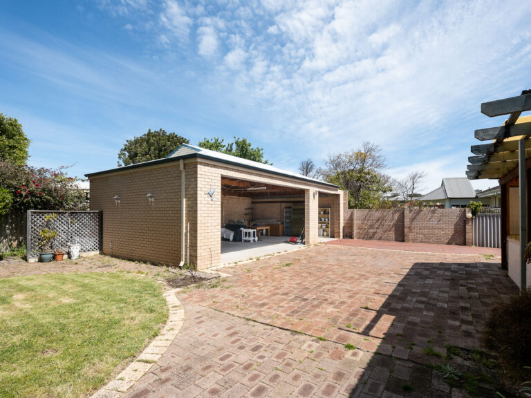 103 Rosewood Avenue gallery