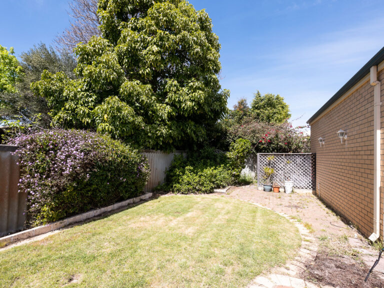 103 Rosewood Avenue gallery