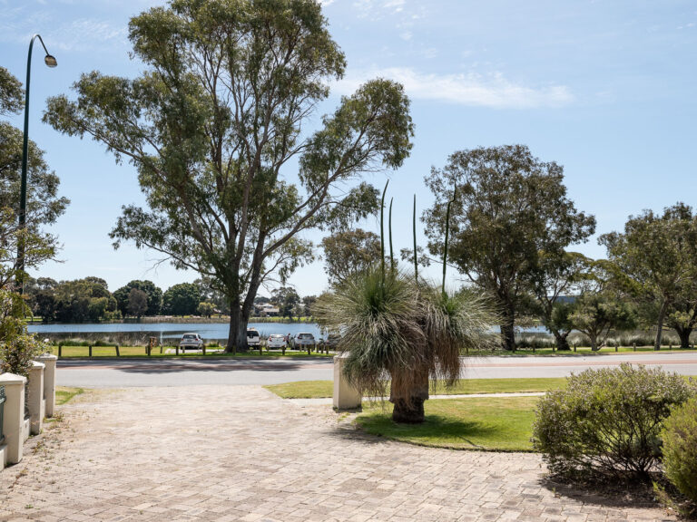 103 Rosewood Avenue gallery